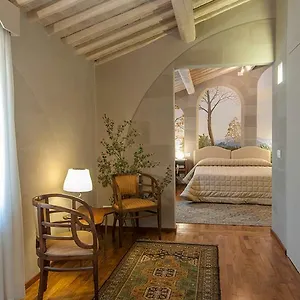 Corte Degli Angeli 4*, Lucca Italy